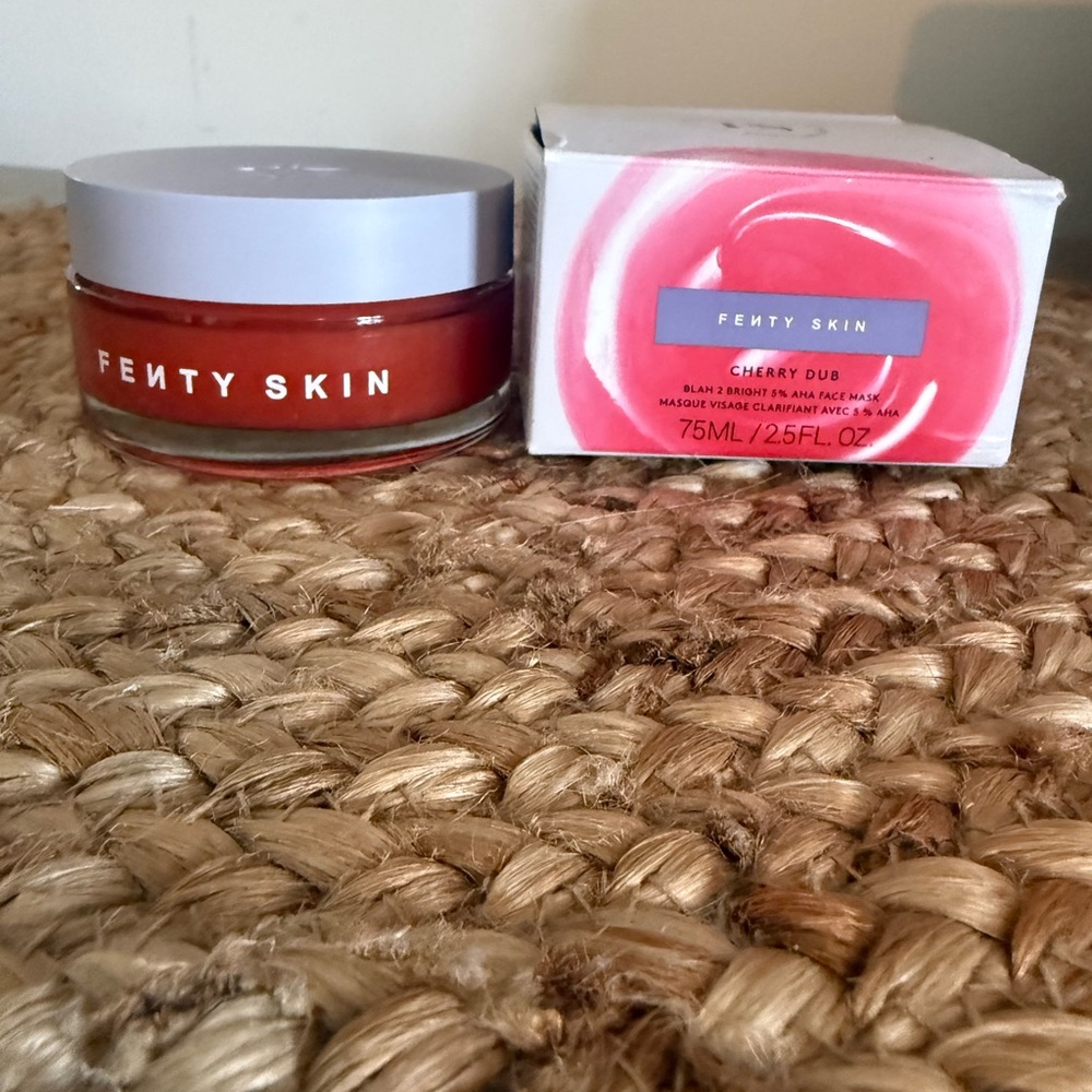 Fenty Skin Cherry Dub Face Mask